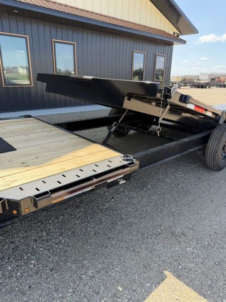 New 2027 Diamond C Trailers HXD207 Tilt Trailer