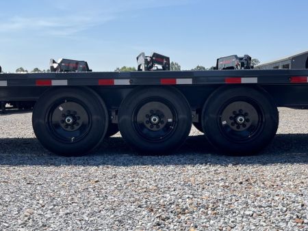 New 2027 Lamar Gooseneck Deckover Tilt | 102" x 26' 21K GVWR