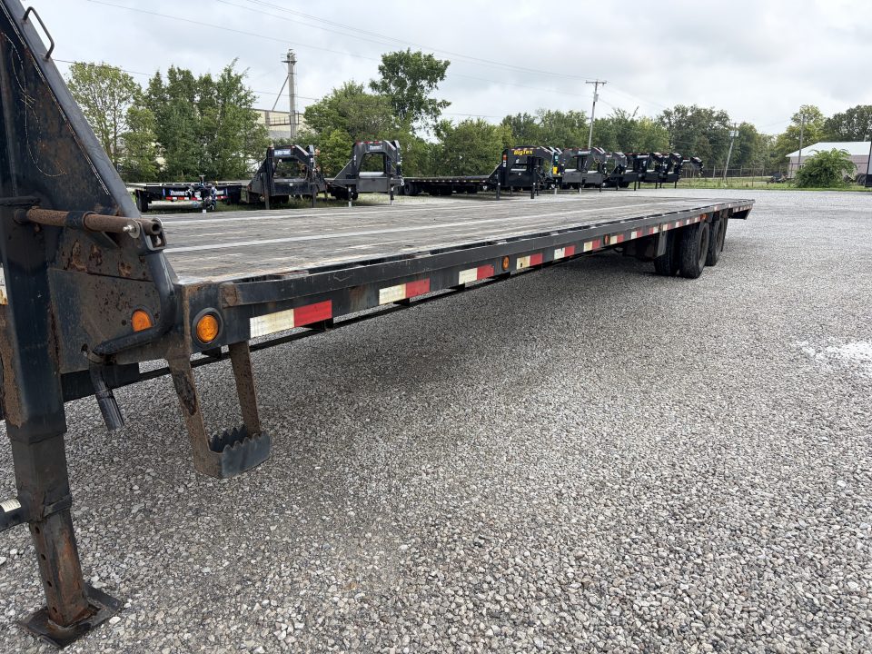 Used 2020 Load Trail Low-Pro Gooseneck (102" x 40') 24K Flatbed Trailer