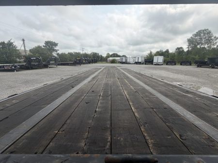 Used 2020 Load Trail Low-Pro Gooseneck (102" x 40') 24K Flatbed Trailer