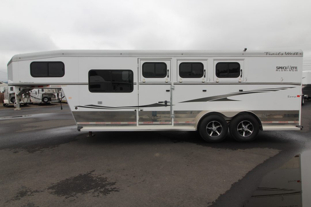 Used 2015 Trails West Sierra SpeciaLite 3 Horse Trailer