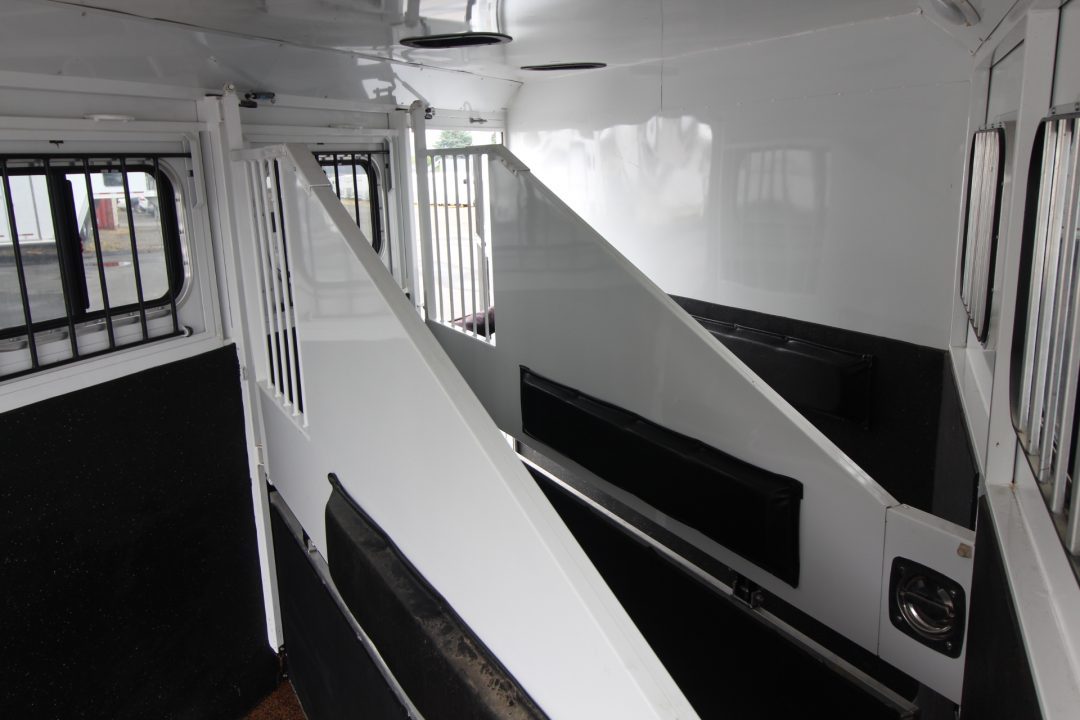Used 2015 Trails West Sierra SpeciaLite 3 Horse Trailer