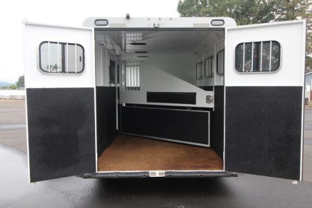 Used 2015 Trails West Sierra SpeciaLite 3 Horse Trailer