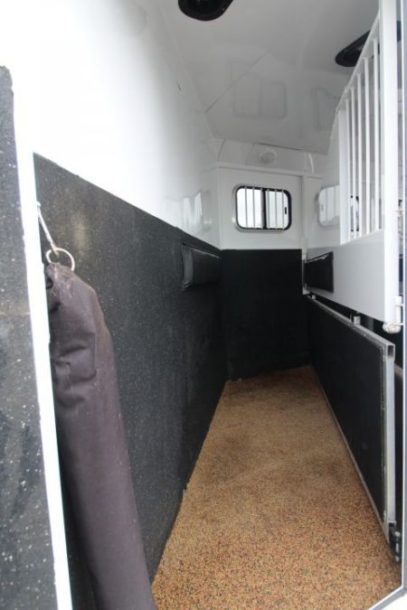 Used 2015 Trails West Sierra SpeciaLite 3 Horse Trailer
