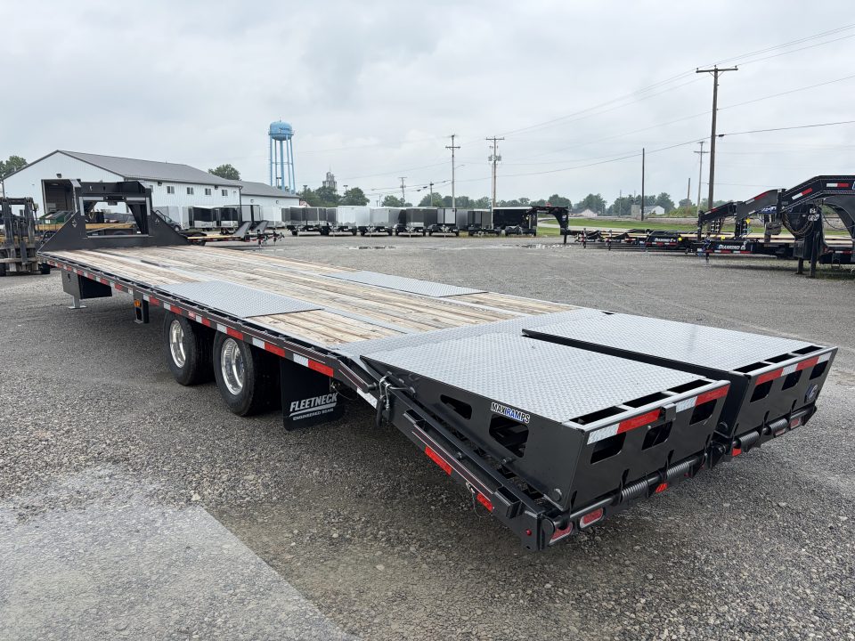 New 2026 Diamond C Trailers FMAX212L35X102MR (30' + 5' X 102") 25.9K Max Ramp Flatbed Trailer