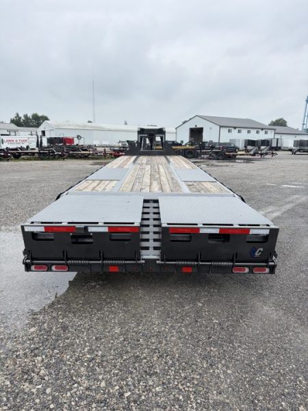 New 2026 Diamond C Trailers FMAX212L35X102MR (30' + 5' X 102") 25.9K Max Ramp Flatbed Trailer