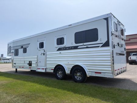 New 2027 Lakota Infinity 2H/Toy Hauler 9'LQ Straight Load Horse Trailer