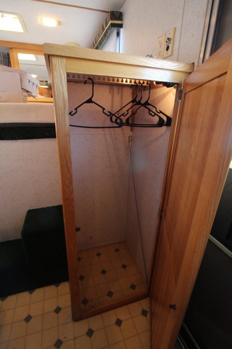 Used 1999 SilverLite LQ 3 Horse Trailer