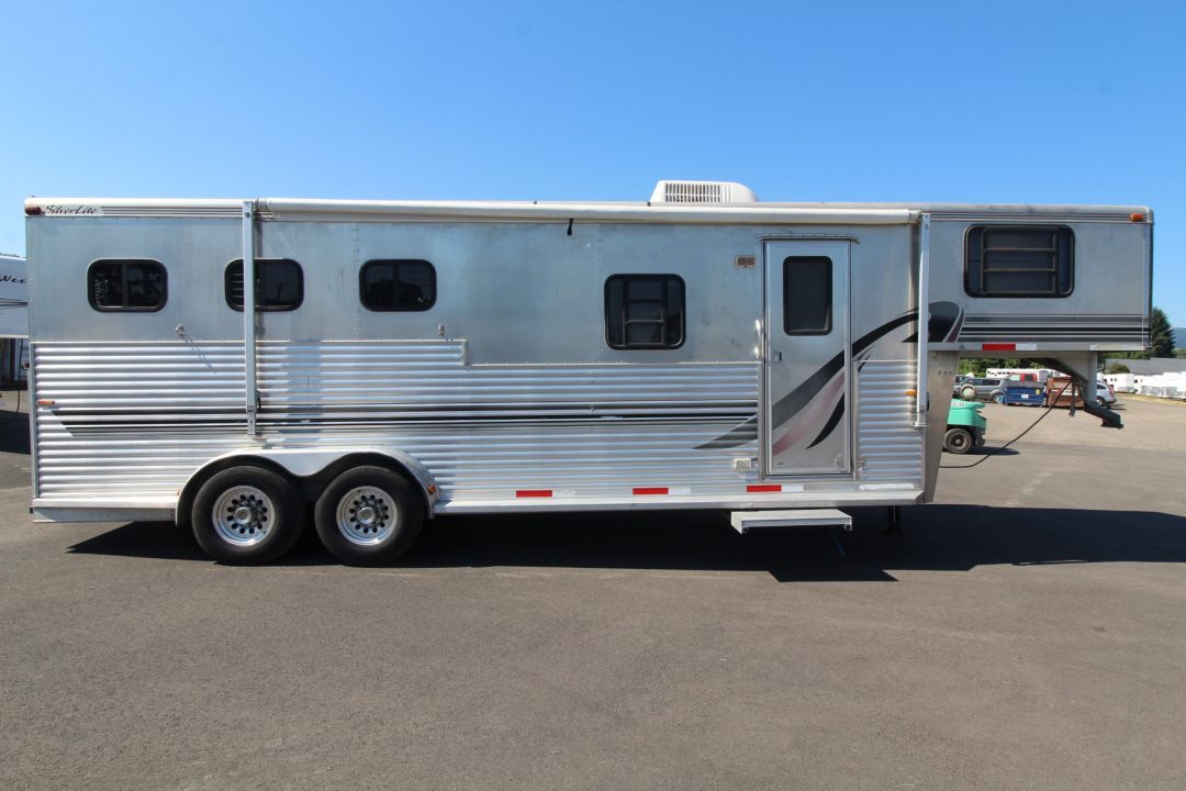 Used 1999 SilverLite LQ 3 Horse Trailer
