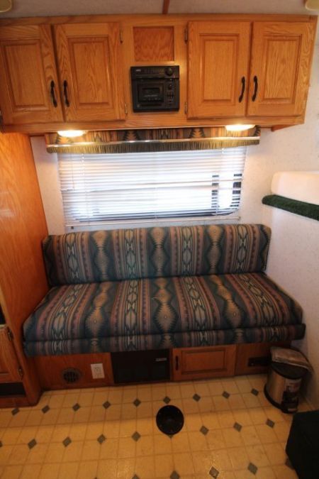 Used 1999 SilverLite LQ 3 Horse Trailer