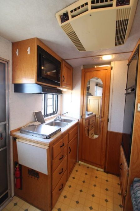 Used 1999 SilverLite LQ 3 Horse Trailer