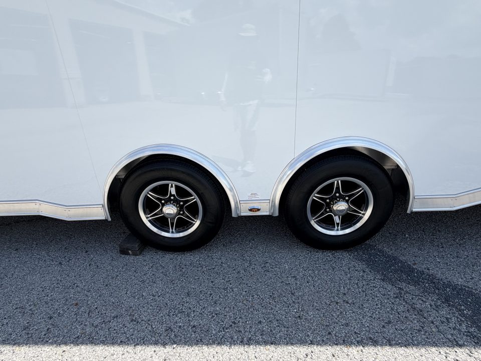 New 2027 8.5X28 inTech Race Trailer