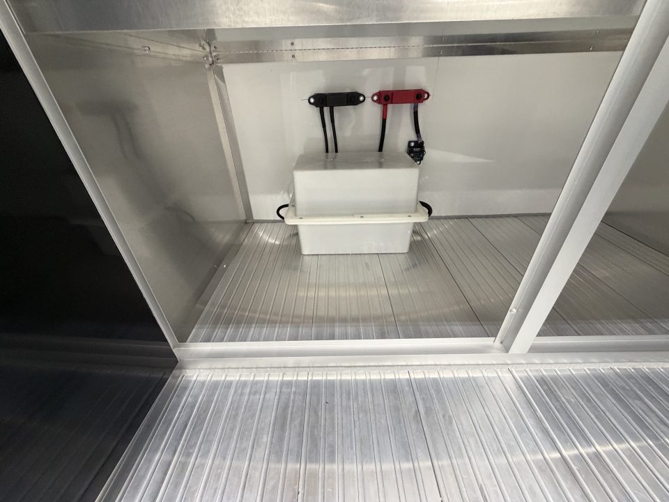 New 2027 8.5X28 inTech Race Trailer
