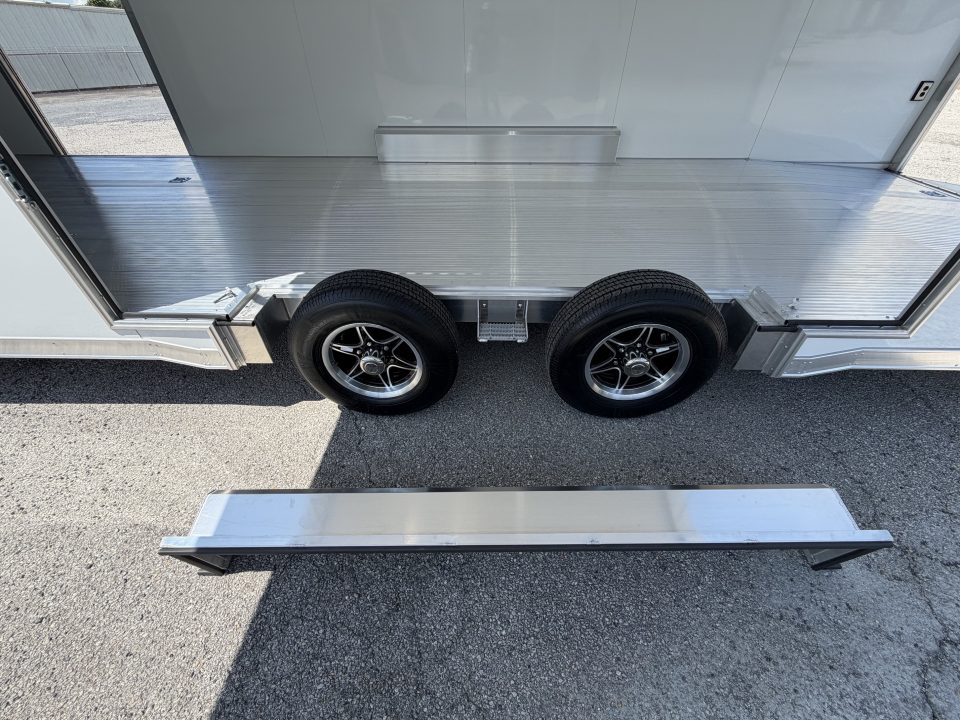 New 2027 8.5X28 inTech Race Trailer