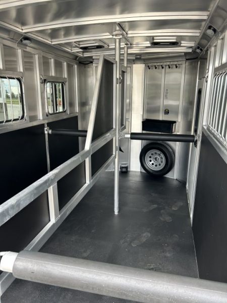 New 2027 Shadow 2 Horse Straight Load Horse Trailer