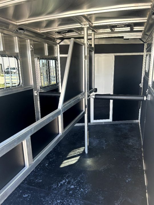 New 2026 Shadow 2 horse straight load Horse Trailer