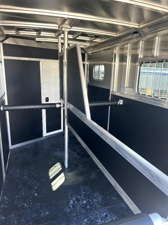 New 2026 Shadow 2 horse straight load Horse Trailer