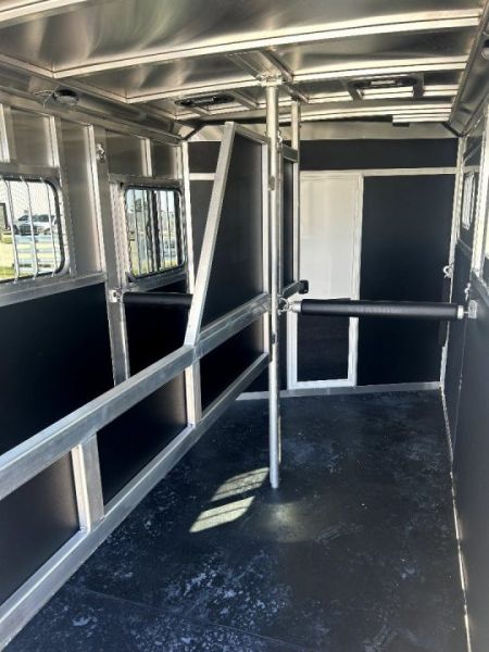 New 2026 Shadow 2 horse straight load Horse Trailer