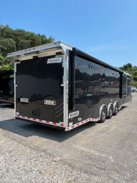 New Haulmark 8.5x34 18k Edge Black W/ Hyd Jack/AC