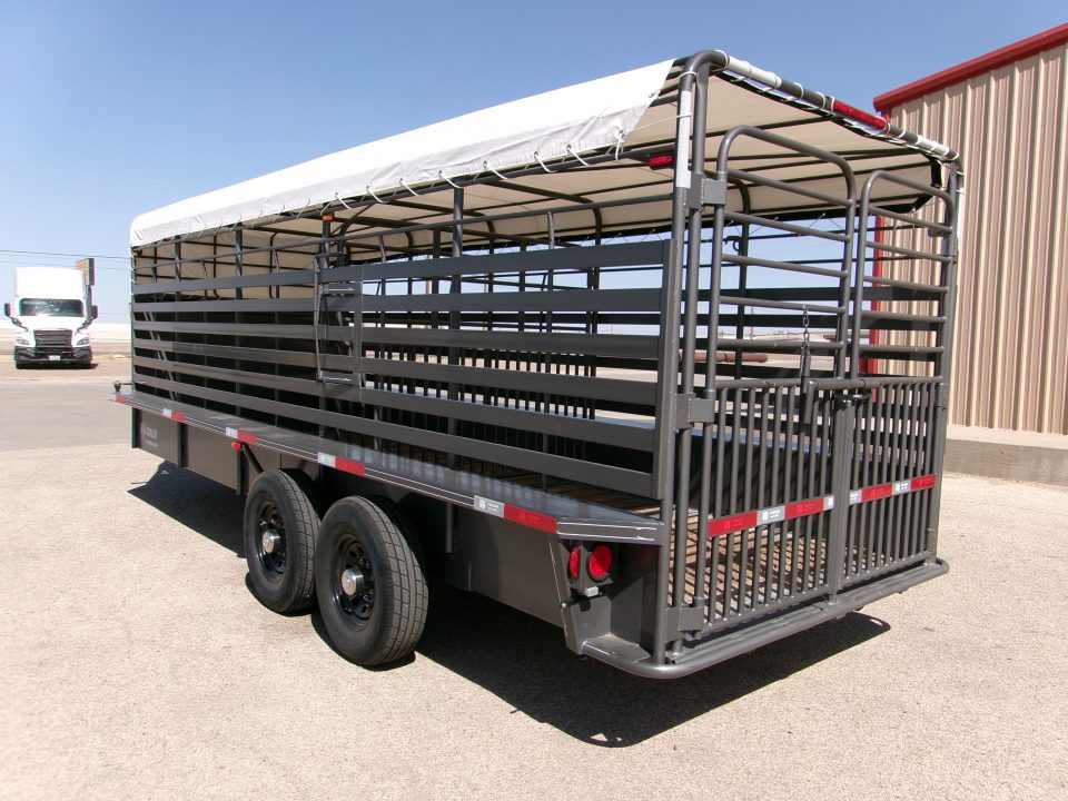 New 2026 WW 6.8x20 GN Stock Trailer w/ Tarp