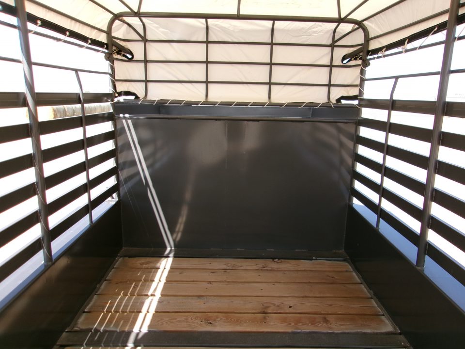 New 2026 WW 6.8x20 GN Stock Trailer w/ Tarp
