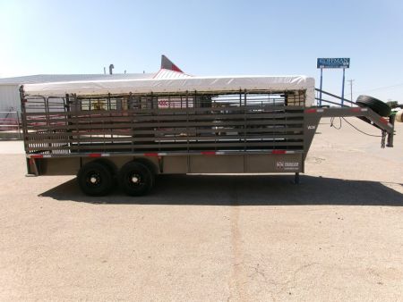 New 2026 WW 6.8x20 GN Stock Trailer w/ Tarp
