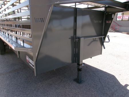 New 2026 WW 6.8x20 GN Stock Trailer w/ Tarp