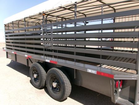 New 2026 WW 6.8x20 GN Stock Trailer w/ Tarp