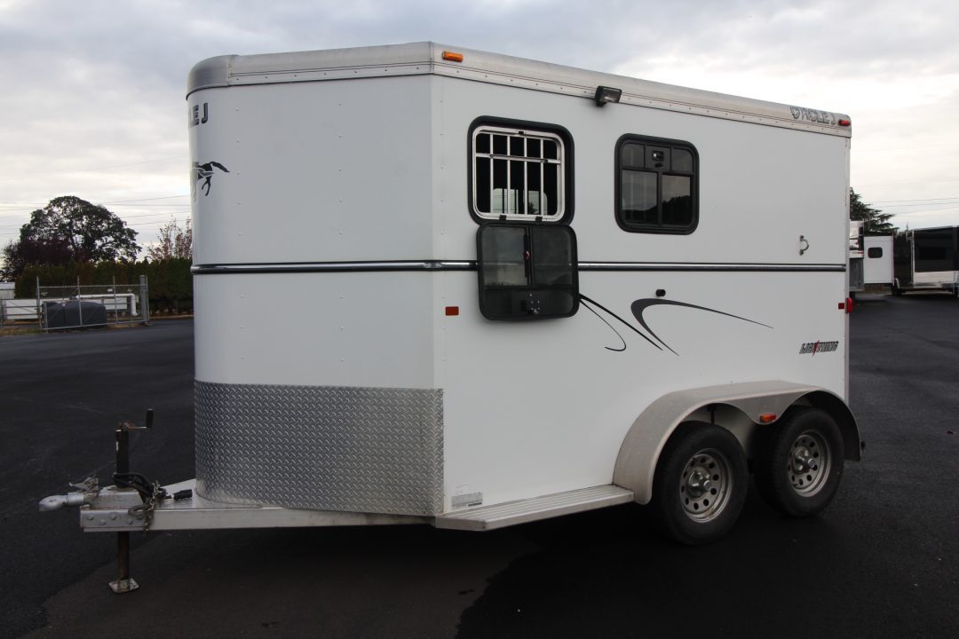 Used 2010 Circle J Lightning 2 Horse Trailer
