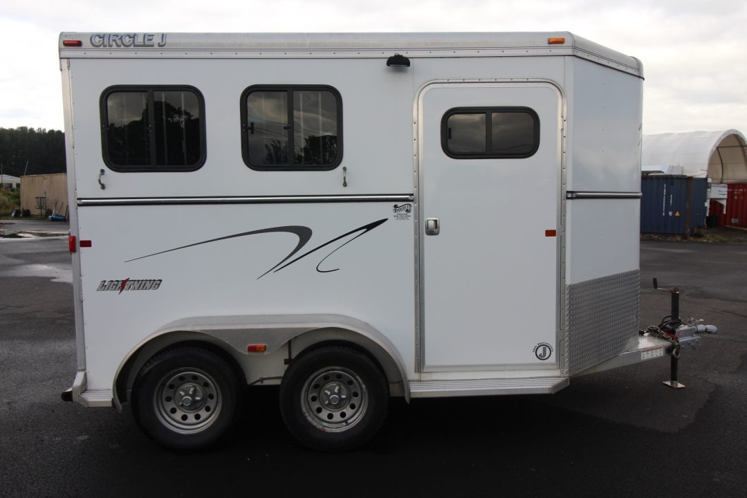 Used 2010 Circle J Lightning 2 Horse Trailer