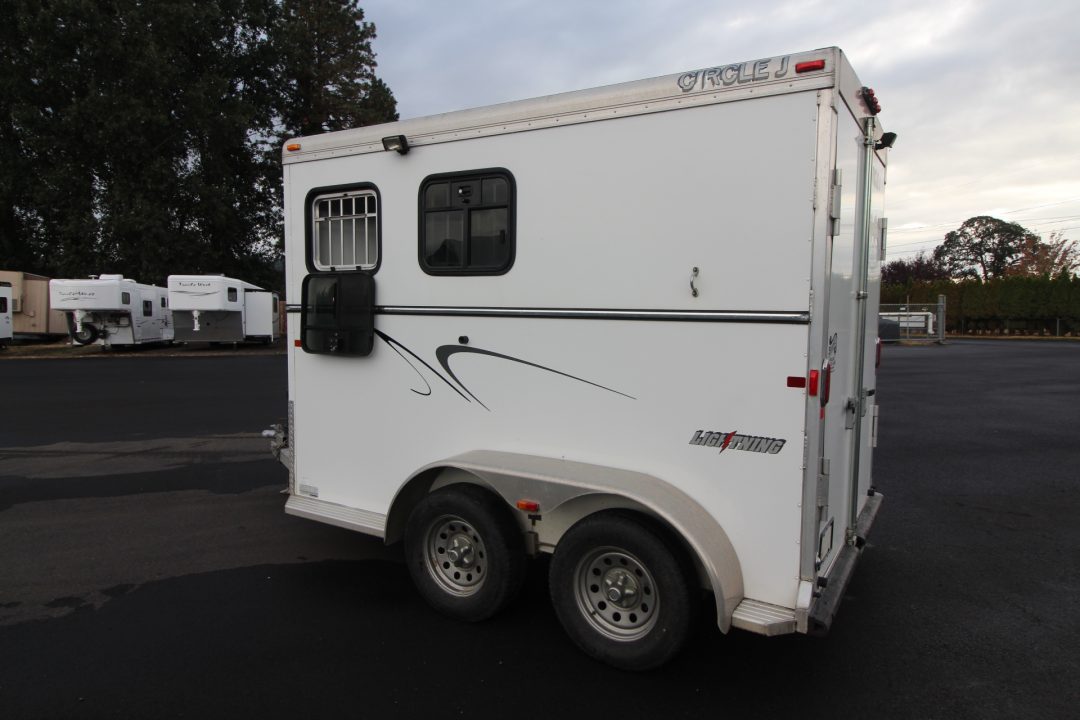 Used 2010 Circle J Lightning 2 Horse Trailer