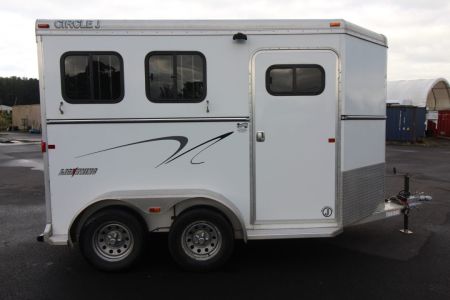 Used 2010 Circle J Lightning 2 Horse Trailer
