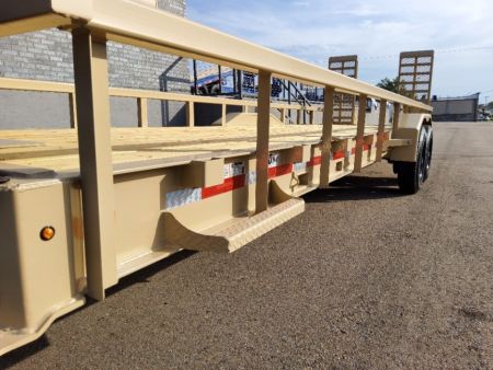 New 2027 Diamond C Trailers LPX210-PACESETTER Equipment Trailer