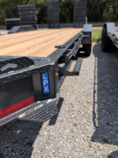 New 2027 Diamond C Trailers LPX210 - Pacesetter Equipment Trailer