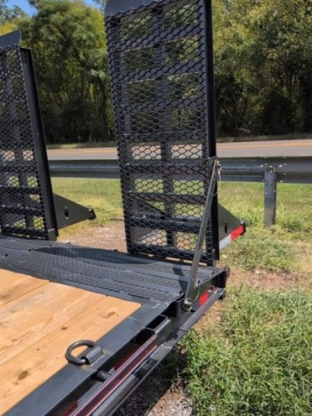 New 2027 Diamond C Trailers LPX210 - Pacesetter Equipment Trailer