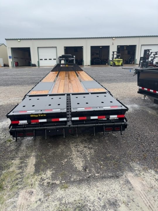 New 2027 Big Tex Trailers 25+5 22GN Deckover Trailer