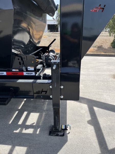 New 2024 Horizon Trailers RDZGN167K Roll Off trailer with 3 bins
