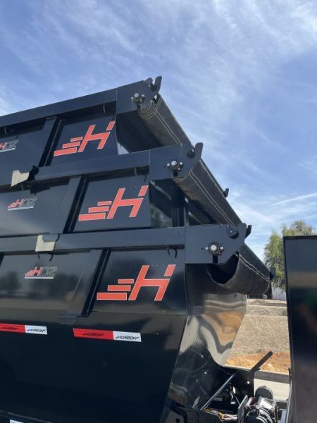 New 2024 Horizon Trailers RDZGN167K Roll Off trailer with 3 bins