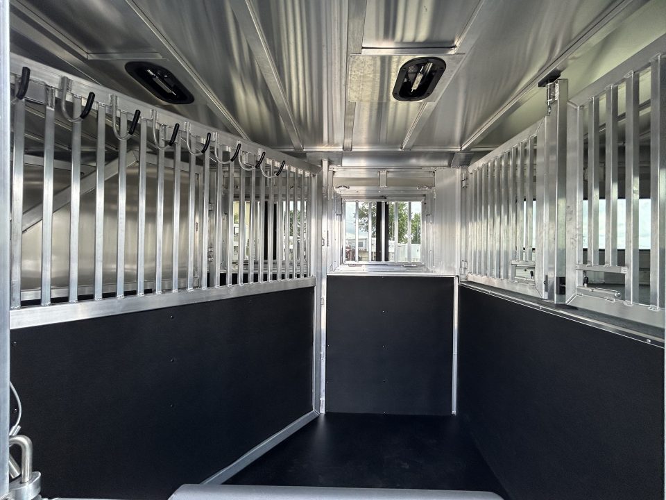 New 2027 Adam 4/5 Horse Pro Racer Horse Trailer