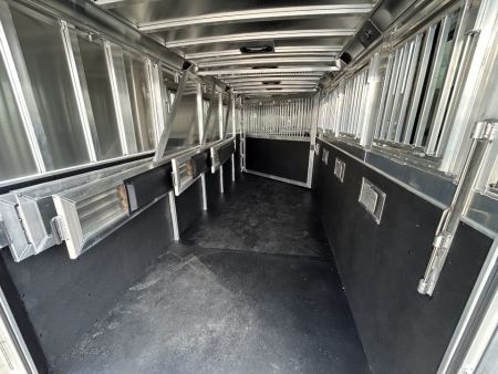 New 2027 Adam 4/5 Horse Pro Racer Horse Trailer
