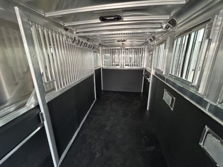 New 2027 Adam 4/5 Horse Pro Racer Horse Trailer