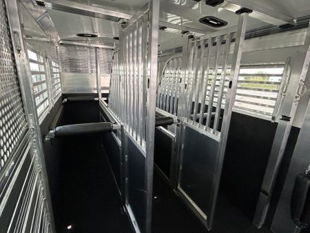 New 2027 4-Star Trailers 5-8 Horse Head to Head Horse Trailer