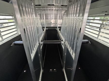 New 2027 4-Star Trailers 5-8 Horse Head to Head Horse Trailer
