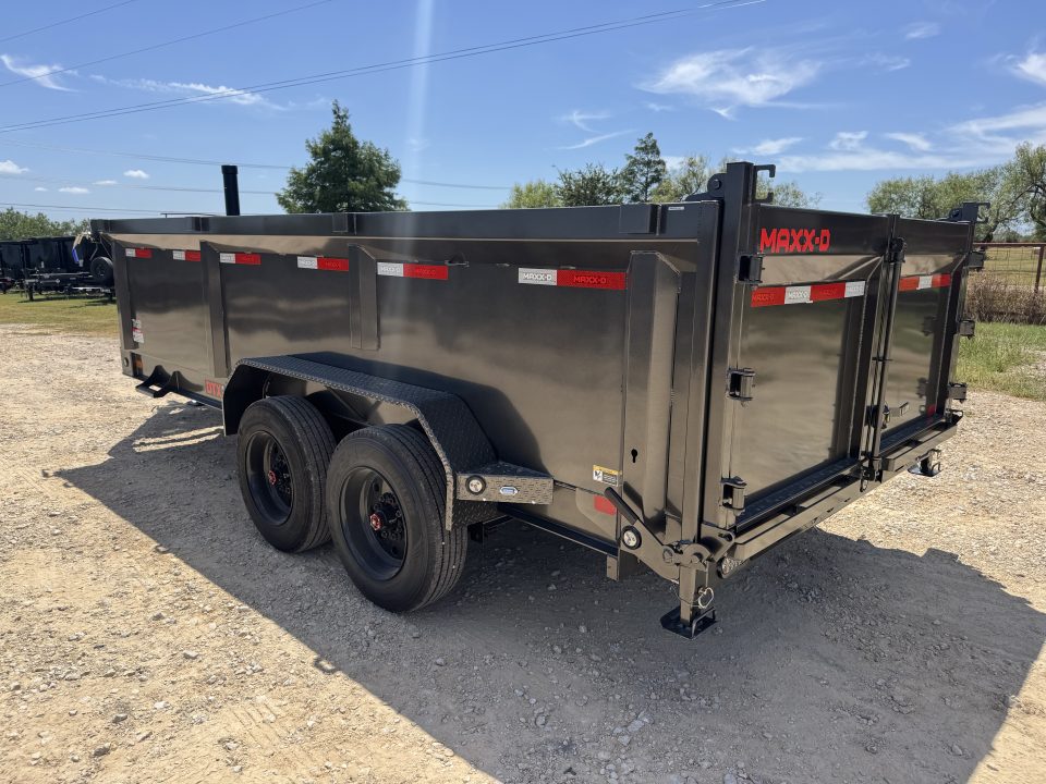 New 2026 MAXX-D DTX8316-7562 Dump Trailer