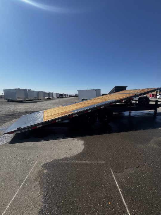 New 2027 Lamar Trailers EQ-DO-TILT Tilt Trailer