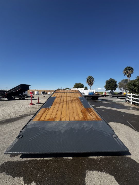 New 2027 Lamar Trailers EQ-DO-TILT Tilt Trailer