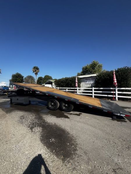 New 2027 Lamar Trailers EQ-DO-TILT Tilt Trailer