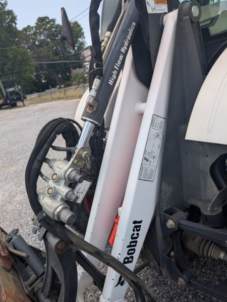 Used 2016 Bobcat TOOLCAT 5600 Hi-Flow Tractor