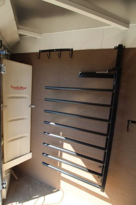 Used 2007 Trails West Sierra GN 2 Horse Trailer
