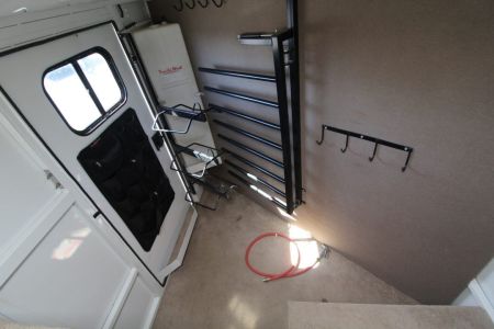 Used 2007 Trails West Sierra GN 2 Horse Trailer